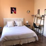 Saint House 3* Pons