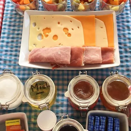 Alojamento de Acomodação e Pequeno-almoço Saint House