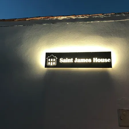 住宿加早餐酒店 Saint House 蓬