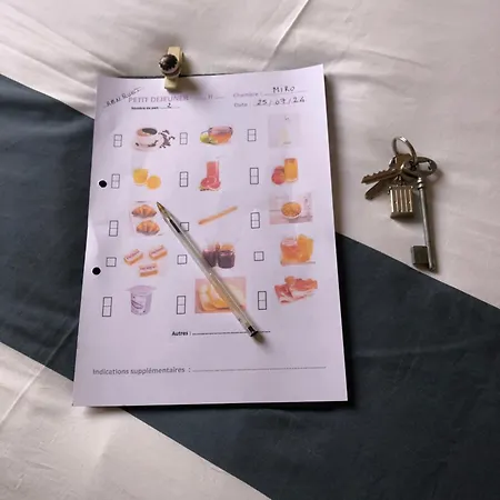 Saint House Nocleg ze śniadaniem 3*