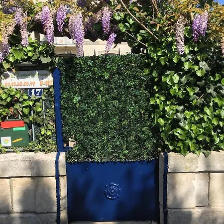 Couette-café Saint House