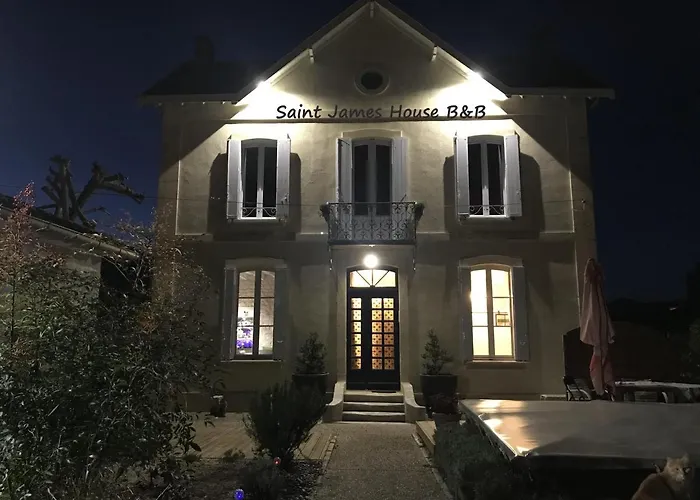 Saint House Bed & Breakfast 3*