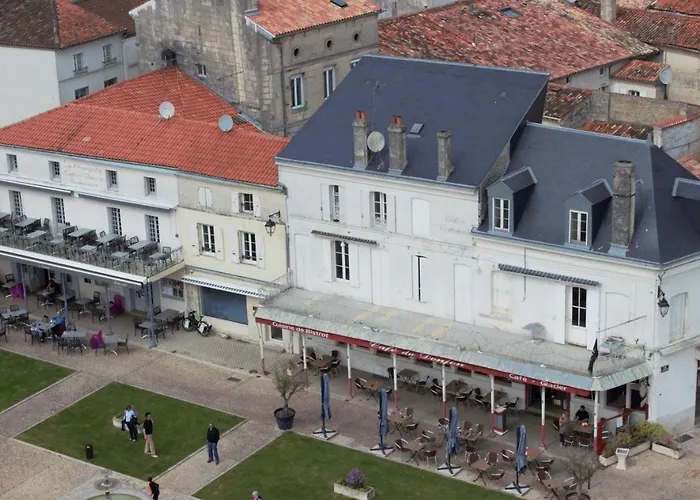 Saint House Bed & Breakfast Pons