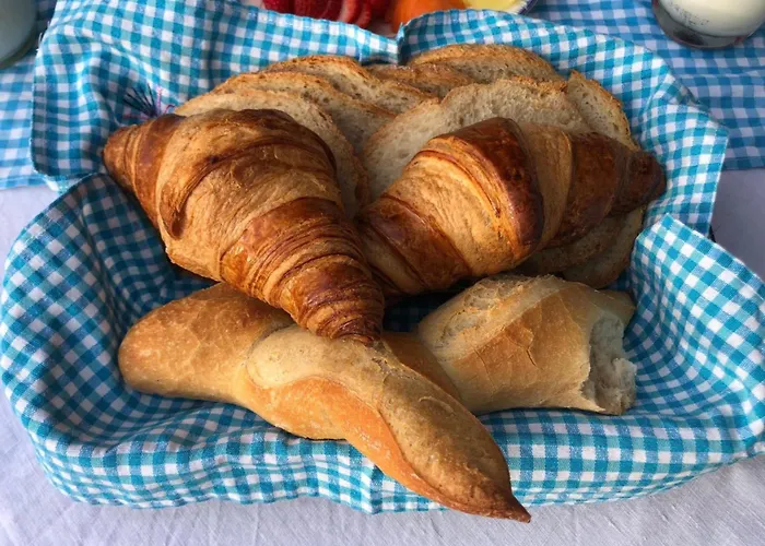 Saint House Bed & Breakfast 3*