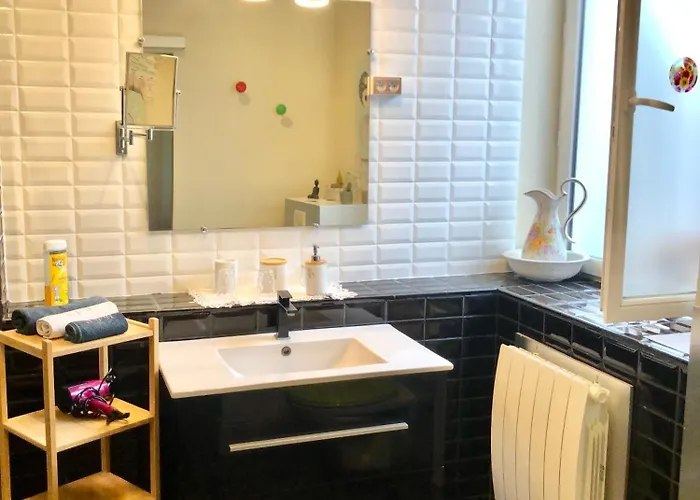 Saint House Bed & Breakfast Pons